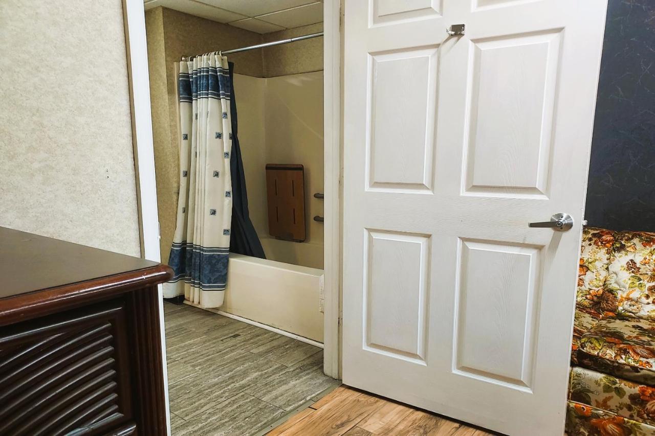 Studio Inn And Suites Galloway Luaran gambar